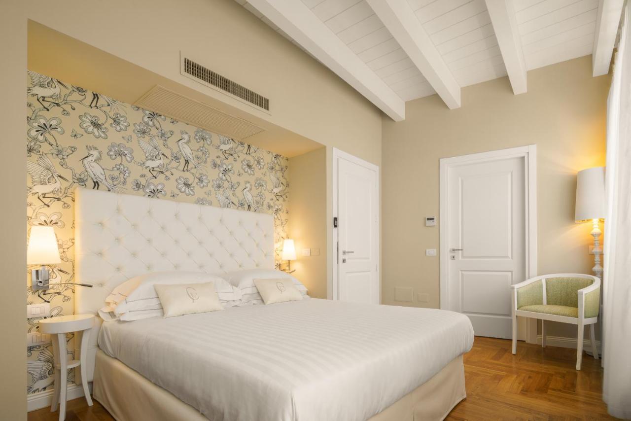 Boutique Hotel Carlo Felice カリアリ エクステリア 写真