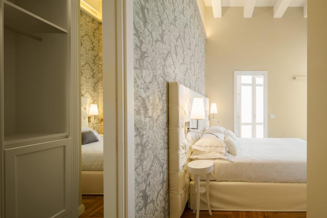 Boutique Hotel Carlo Felice カリアリ エクステリア 写真